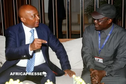 CAN 2025 : en déplacement à Dakar, Patrice Motsepe tente de désamorcer les tensions CAN 2025 : en déplacement à Dakar, Patrice Motsepe tente de désamorcer les tensions