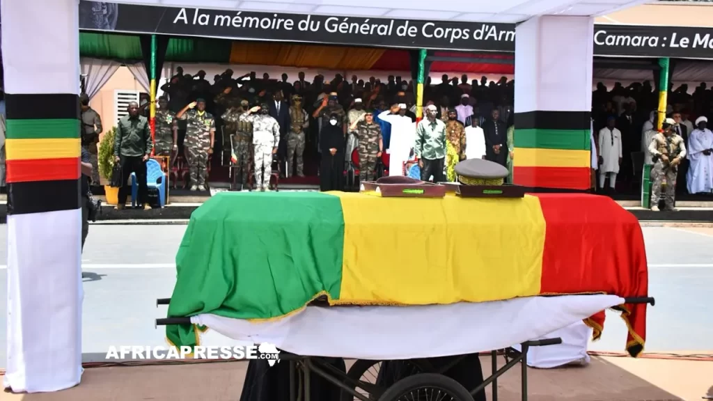 Obsèques nationales : La nation rend un dernier hommage au Général d’armée Sadio Camara