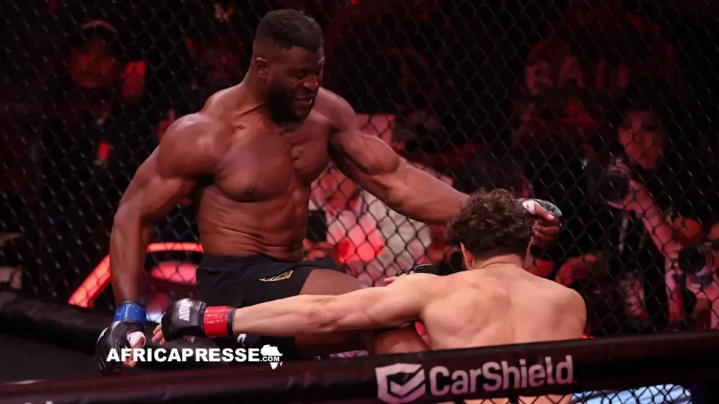 Francis Ngannou met Philippe Lins KO
