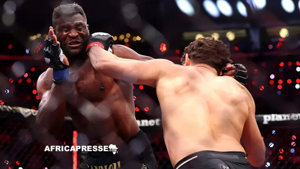 Francis Ngannou met Philippe Lins KO