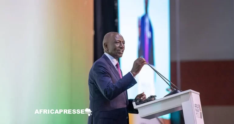 Africa Forward Summit : Ruto appelle à une Afrique-France sans «dépendance ni extraction»