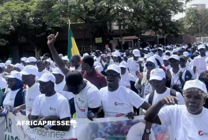 Sénégal : les militants du Pastef descendent dans les rues de Dakar pour soutenir Ousmane Sonko