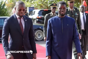 Sénégal : Diomaye Faye ouvre des consultations politiques pendant que Sonko mobilise les élus