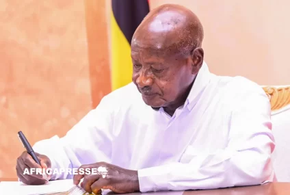 Ouganda : Museveni défie la Banque mondiale avec une loi controversée sur la souveraineté nationale
