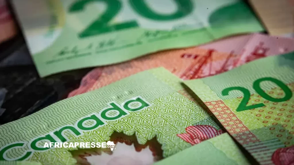 Dollars Canadien