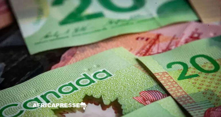 Dollars Canadien
