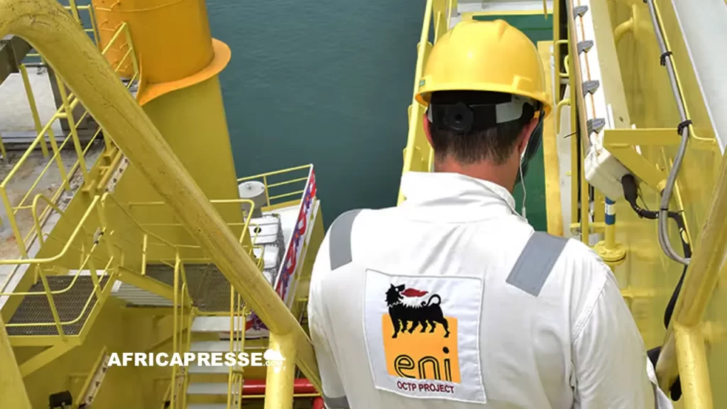 Ouvrier d'Eni sur un champ pétrolier (Eni)