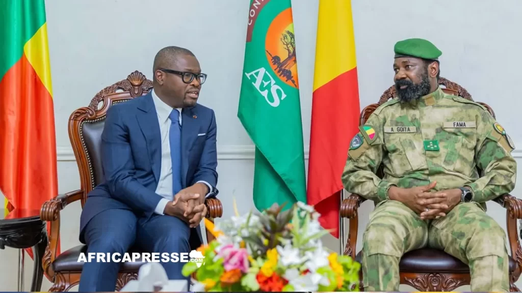 Le président béninois Romuald Wadagni et le général d’armée Assimi Goïta