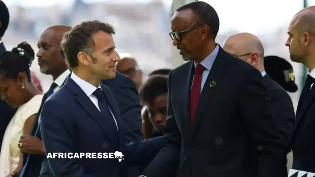 Le président français Emmanuel Macron et son homologue rwandais Paul Kagame