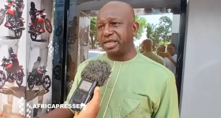 Guinée : l’opposant Rafiou Sow écroué à Conakry pour le meurtre présumé de sa femme commis au Canada en 2007