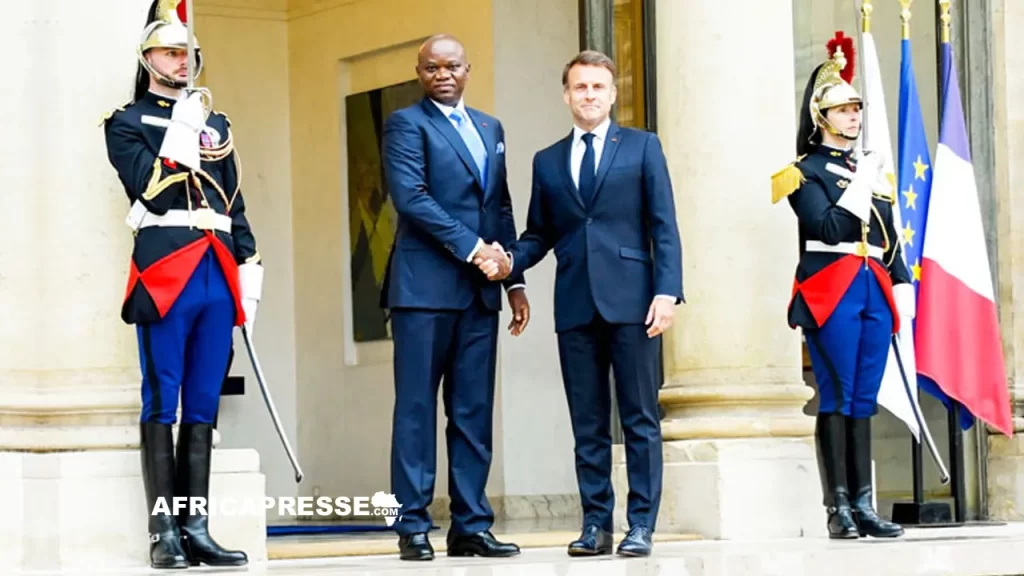 Brice Clotaire OLIGUI NGUEMA et Emmanuel MACRON