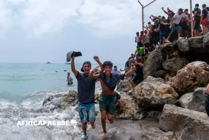 Crise migratoire à Ceuta : plus de 1 500 arrivées en une semaine, l’armée appelée en renfort Crise migratoire à Ceuta : plus de 1 500 arrivées en une semaine, l’armée appelée en renfort