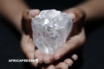 Botswana : un nouveau diamant géant brut de 1 305 carats exhumé à Karowe, la dixième pierre millénaire du site