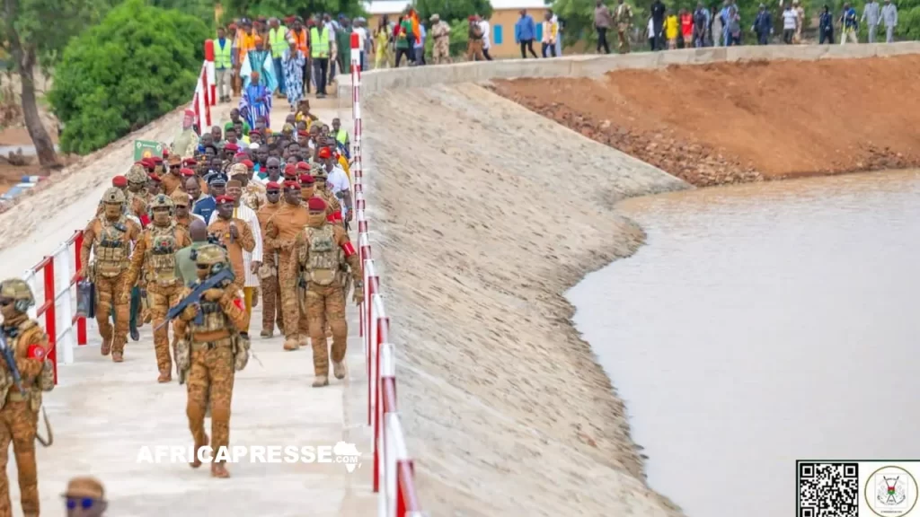 Ibrahim Traoré inaugure un barrage de plus d’un million de m³ à Pô-Kapro