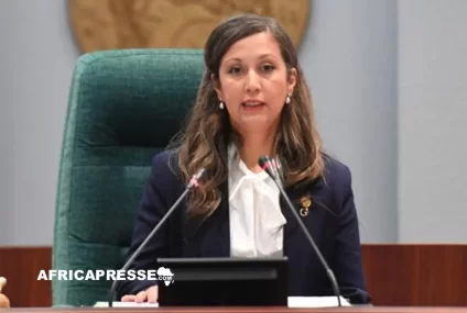 Algérie : Khalida Boufedech, une femme à la tête du Parlement pour la première fois Algérie : Khalida Boufedech, une femme à la tête du Parlement pour la première fois