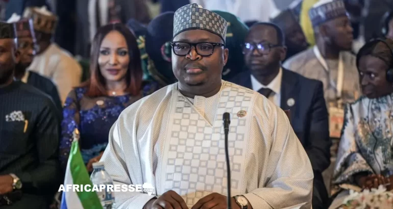 Le ministre des Affaires étrangères de la Sierra Leone, Timothy Kabba