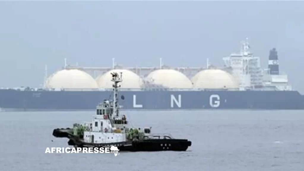 Golar retire son bateau-usine de liquéfaction de gaz